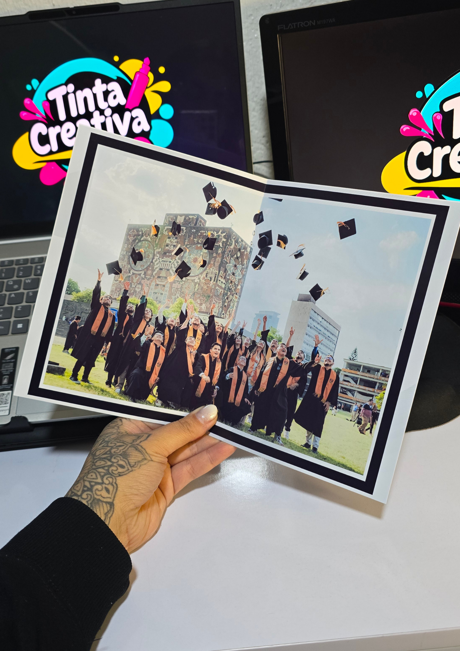 Revista Graduación Gris - Imagen 4